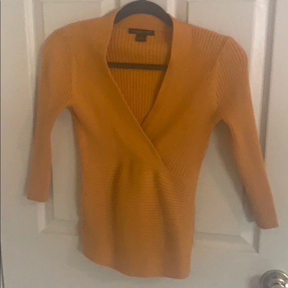 Top - Picture 2 of 2